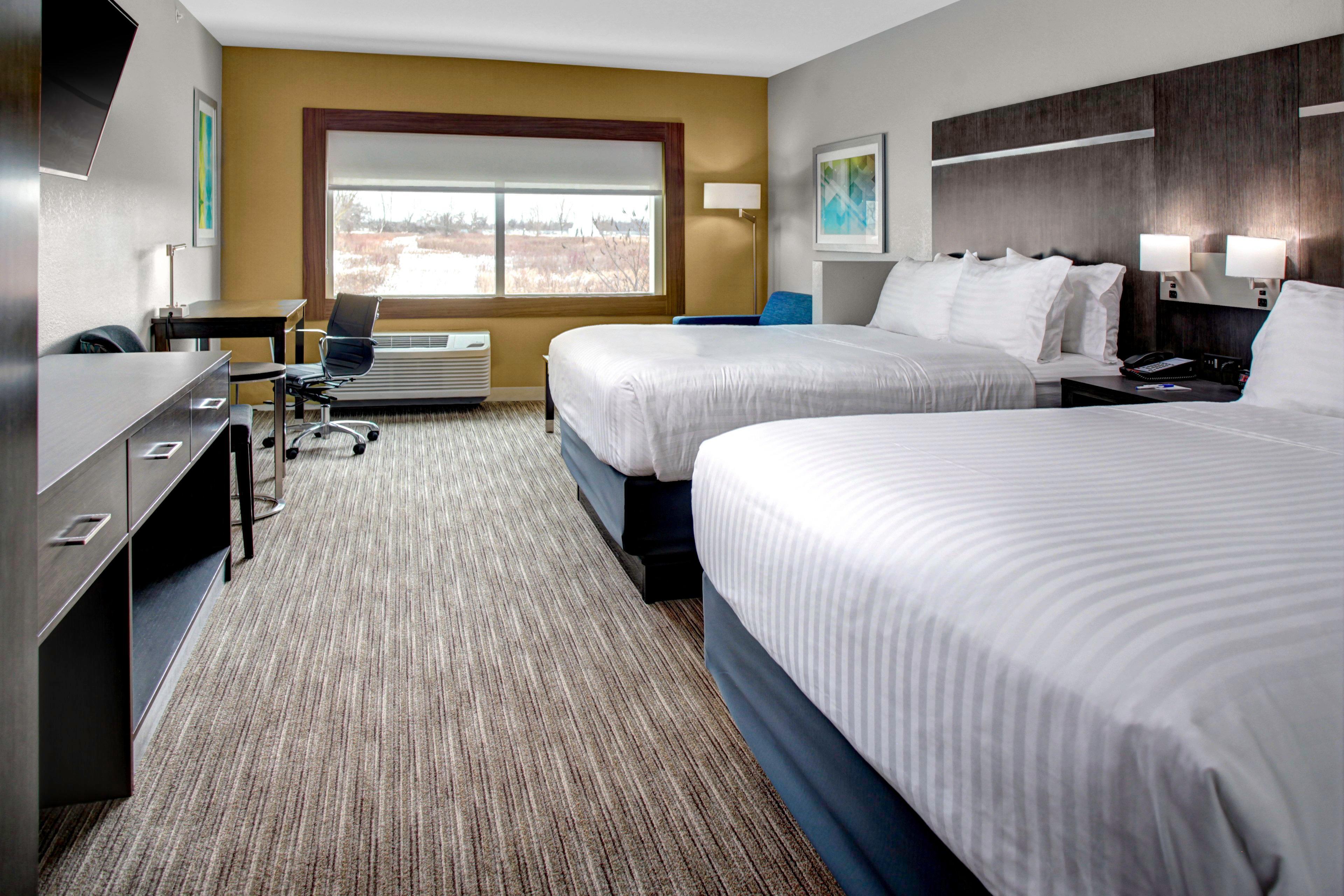 Holiday Inn Express & Suites Coldwater By Ihg Екстериор снимка